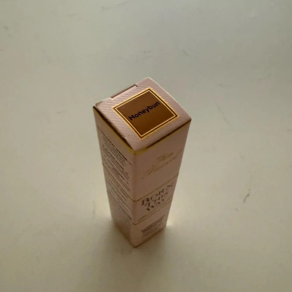 Too Faced Born This Way Ethereal Light Illuminating Smoothing Concealer Honeybun
